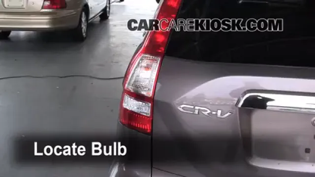 2009 Honda CR-V EX-L 2.4L 4 Cyl. Éclairage Feu clignotant arrière (remplacer l'ampoule)